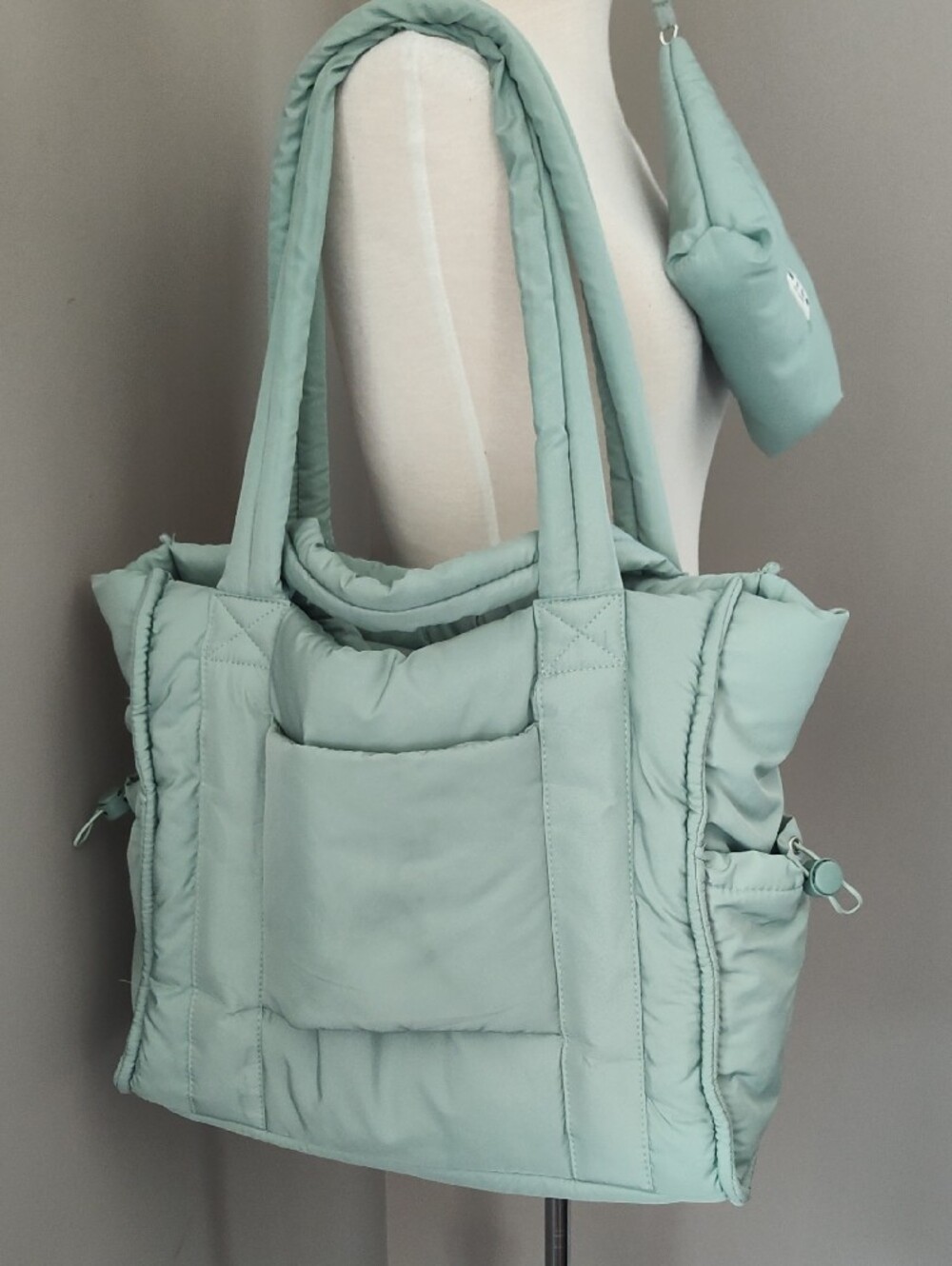 Wilo Puffy Zippered Shoulder Tote Bag in Sage Green With Extra Matching Case - Picture 8 of 16